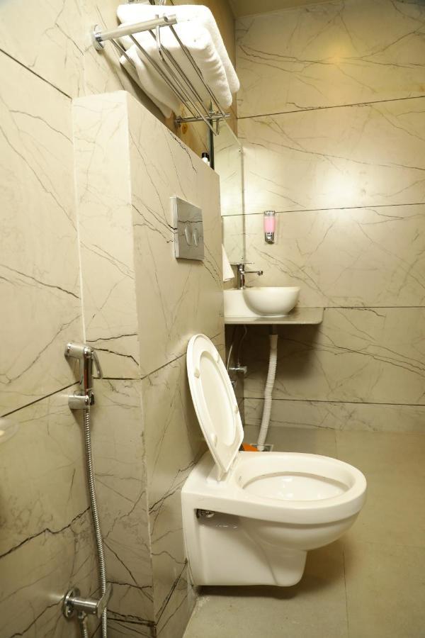 Bed and Breakfast Dee Ess Residency Шимла Экстерьер фото